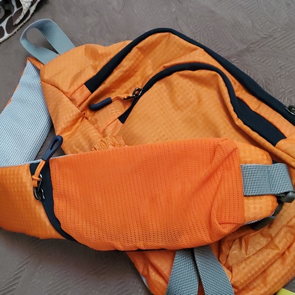 NWOT APEX Shoulder Crossbody Sling Bag, Orange - Picture 9 of 9